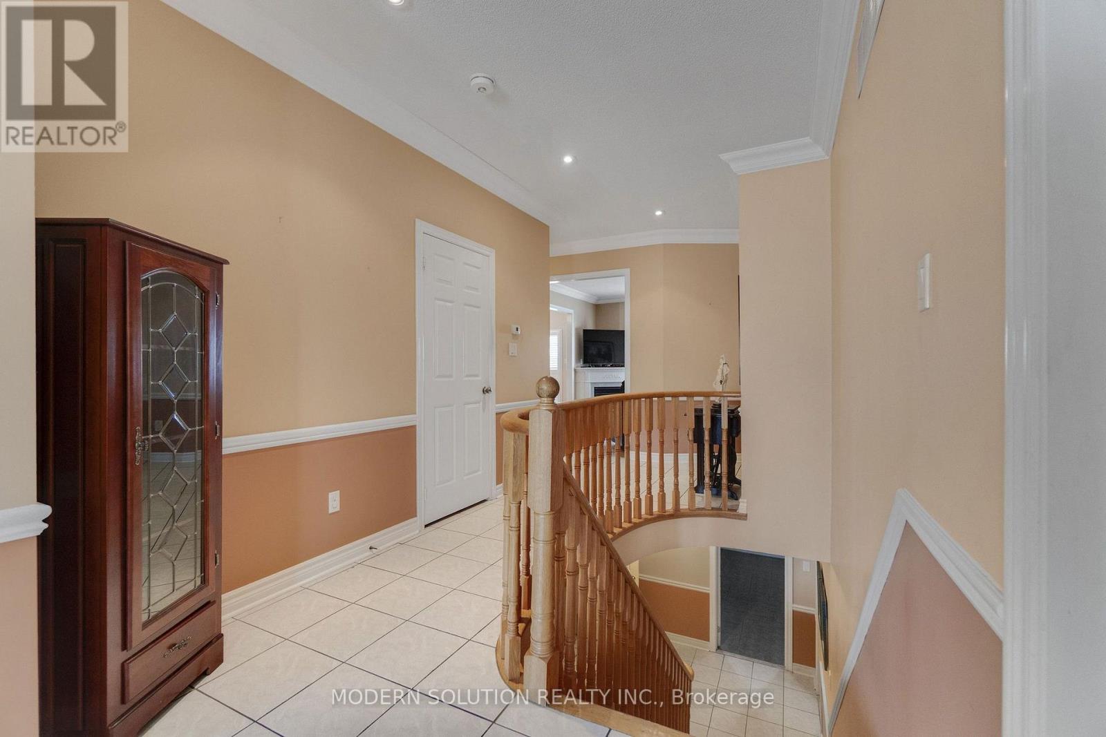 53 ELLWOOD DRIVE W - 9