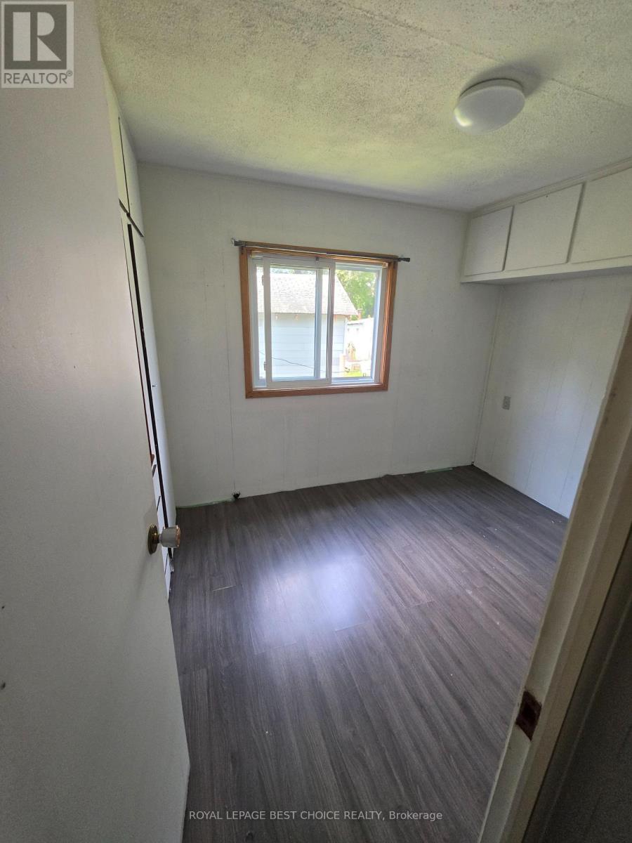20 GOWARD AVENUE - 21