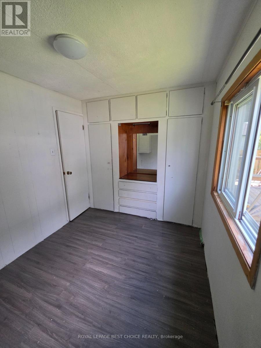 20 GOWARD AVENUE - 23