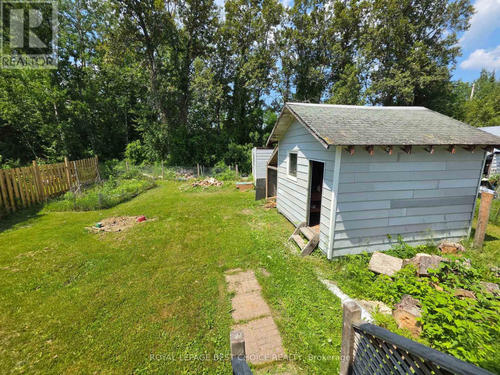 20 GOWARD AVENUE - 30