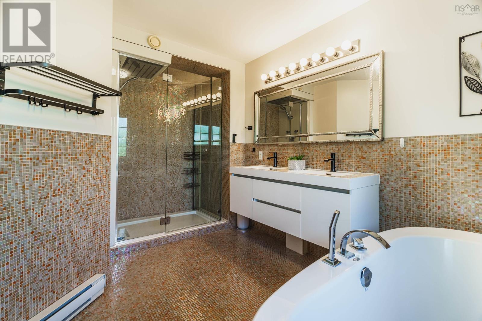11 Laurentian Drive - 21
