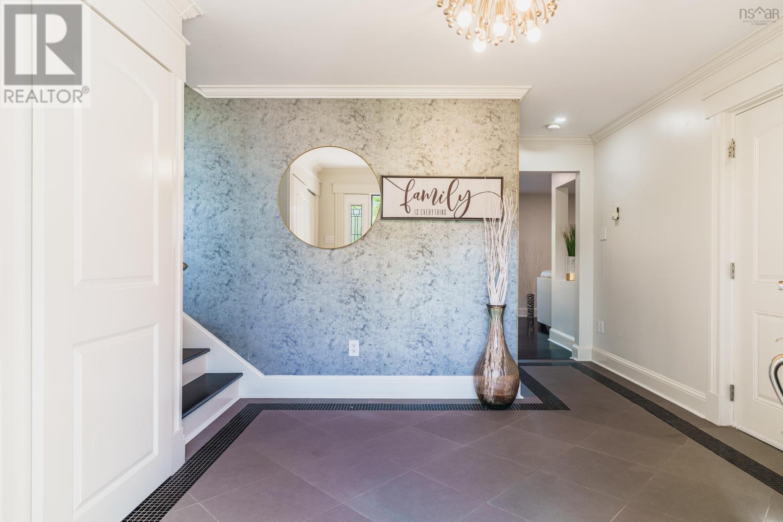 11 Laurentian Drive - 4