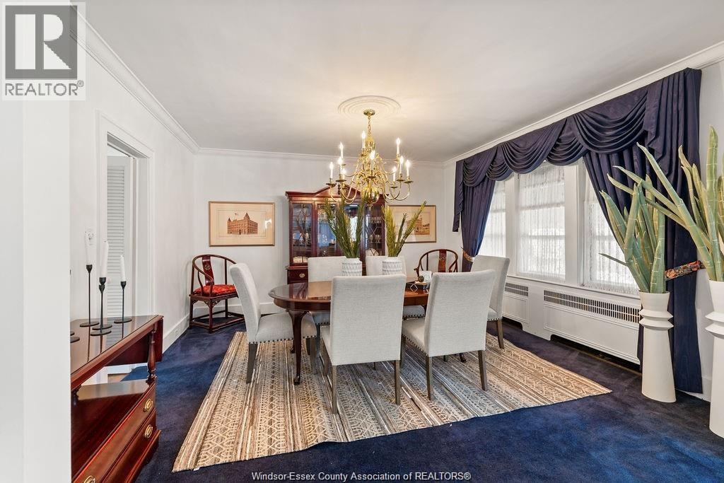 2203 VICTORIA - 18