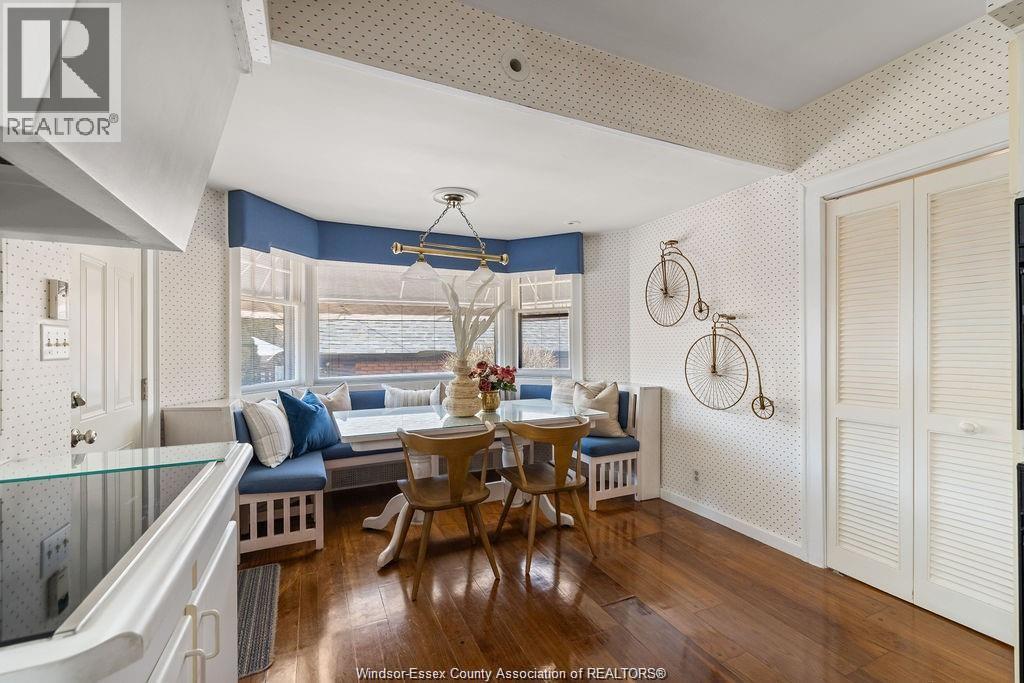2203 VICTORIA - 20