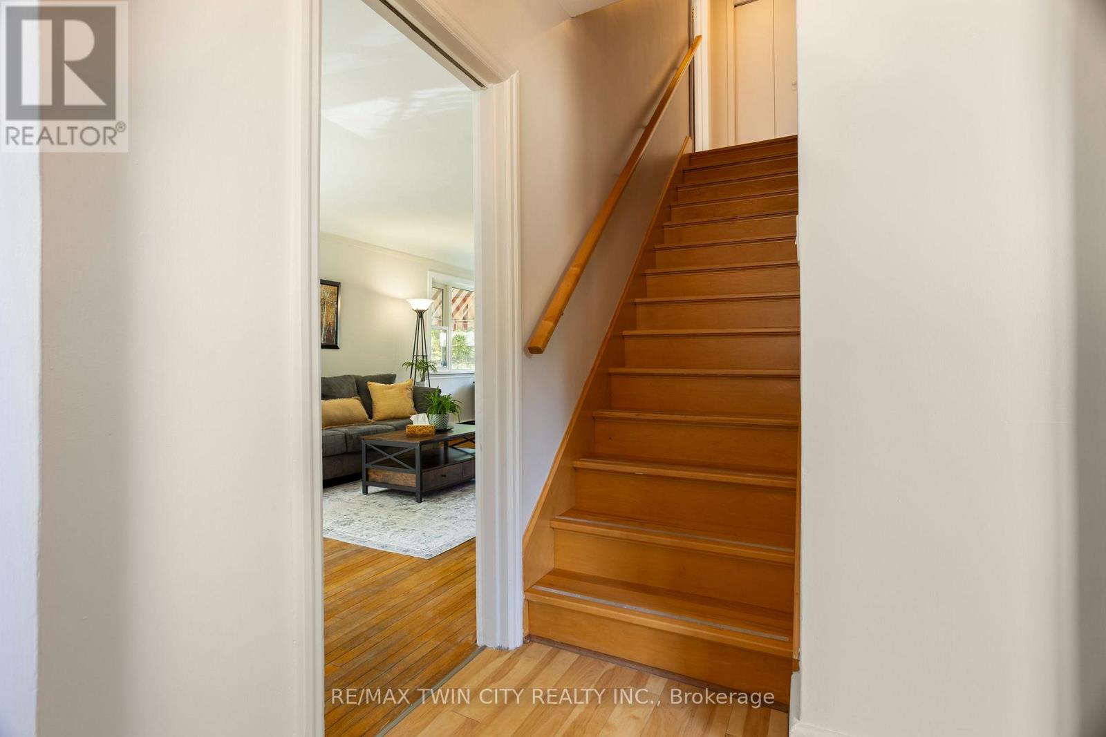 1099 UNION STREET - Image 22
