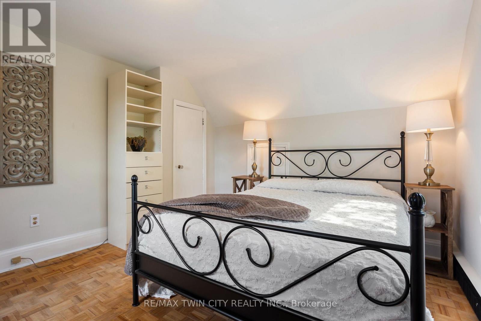 1099 UNION STREET - Image 24