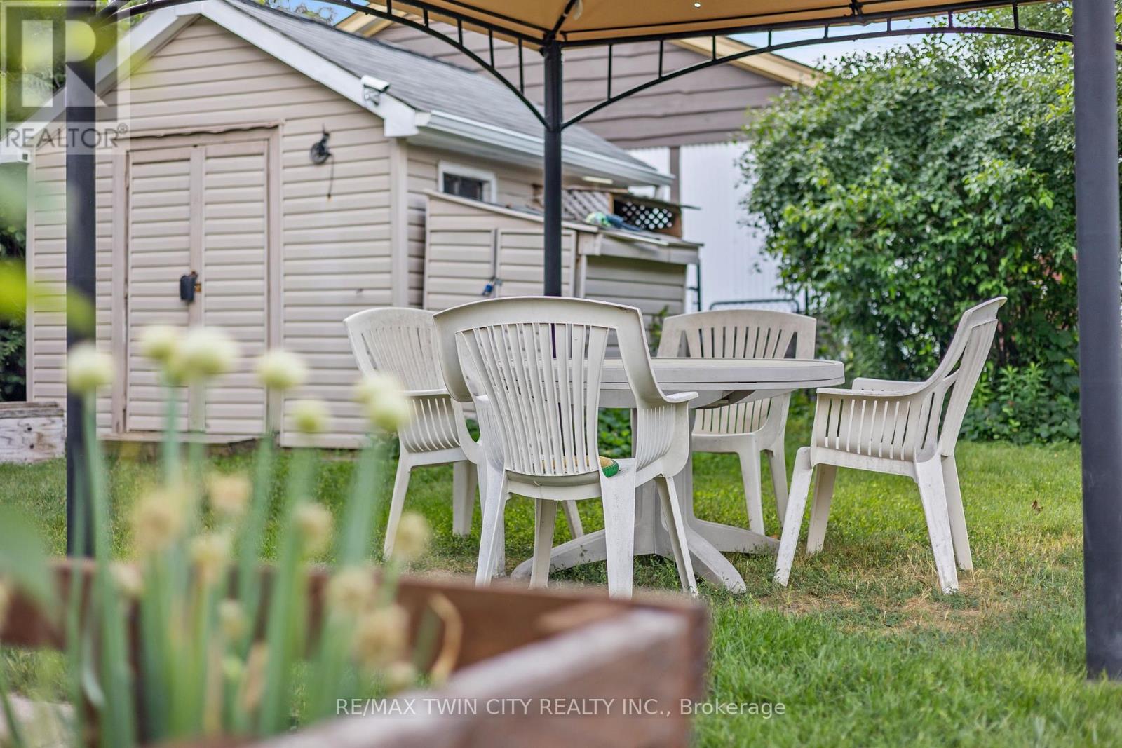 1099 UNION STREET - Image 43