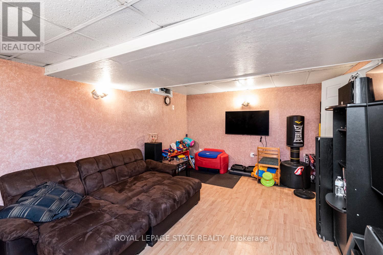127 TERNI BOULEVARD - 32