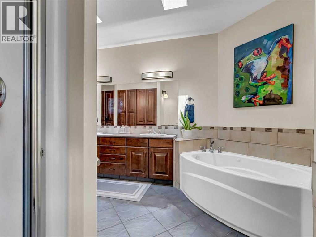 16 Palisades Mews NE - 21