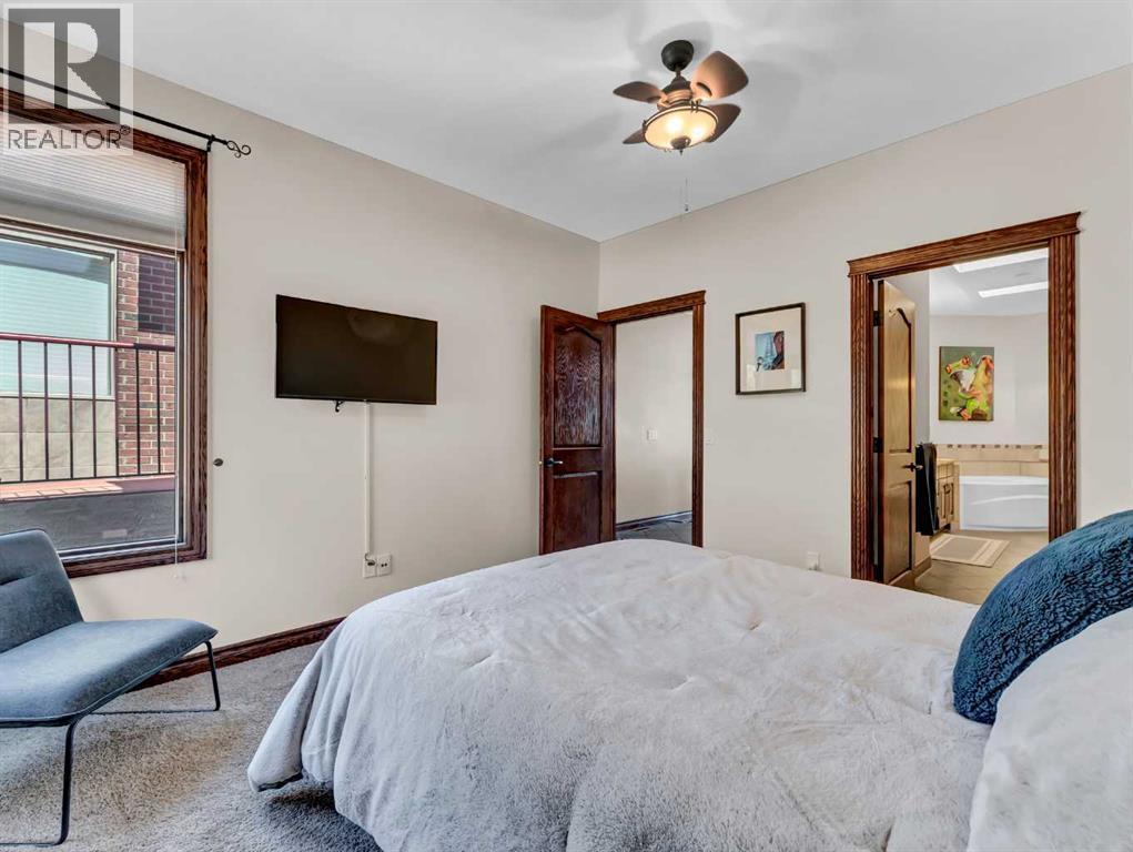 16 Palisades Mews NE - 18