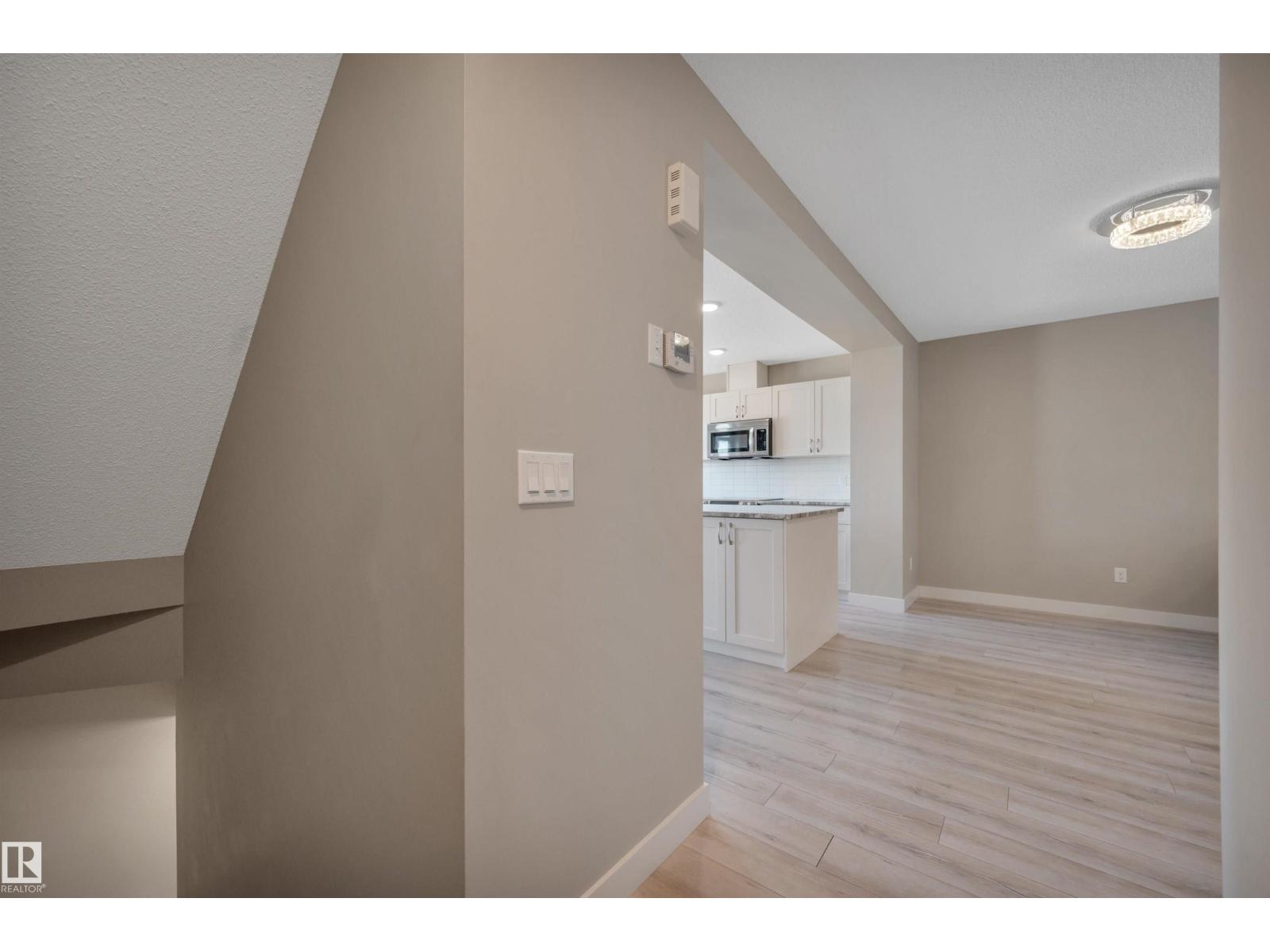 #8 1530 TAMARACK BV NW - 10