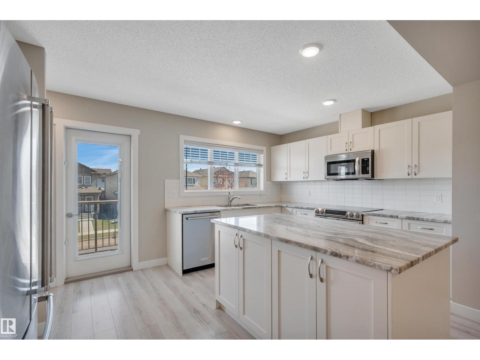 #8 1530 TAMARACK BV NW - 11