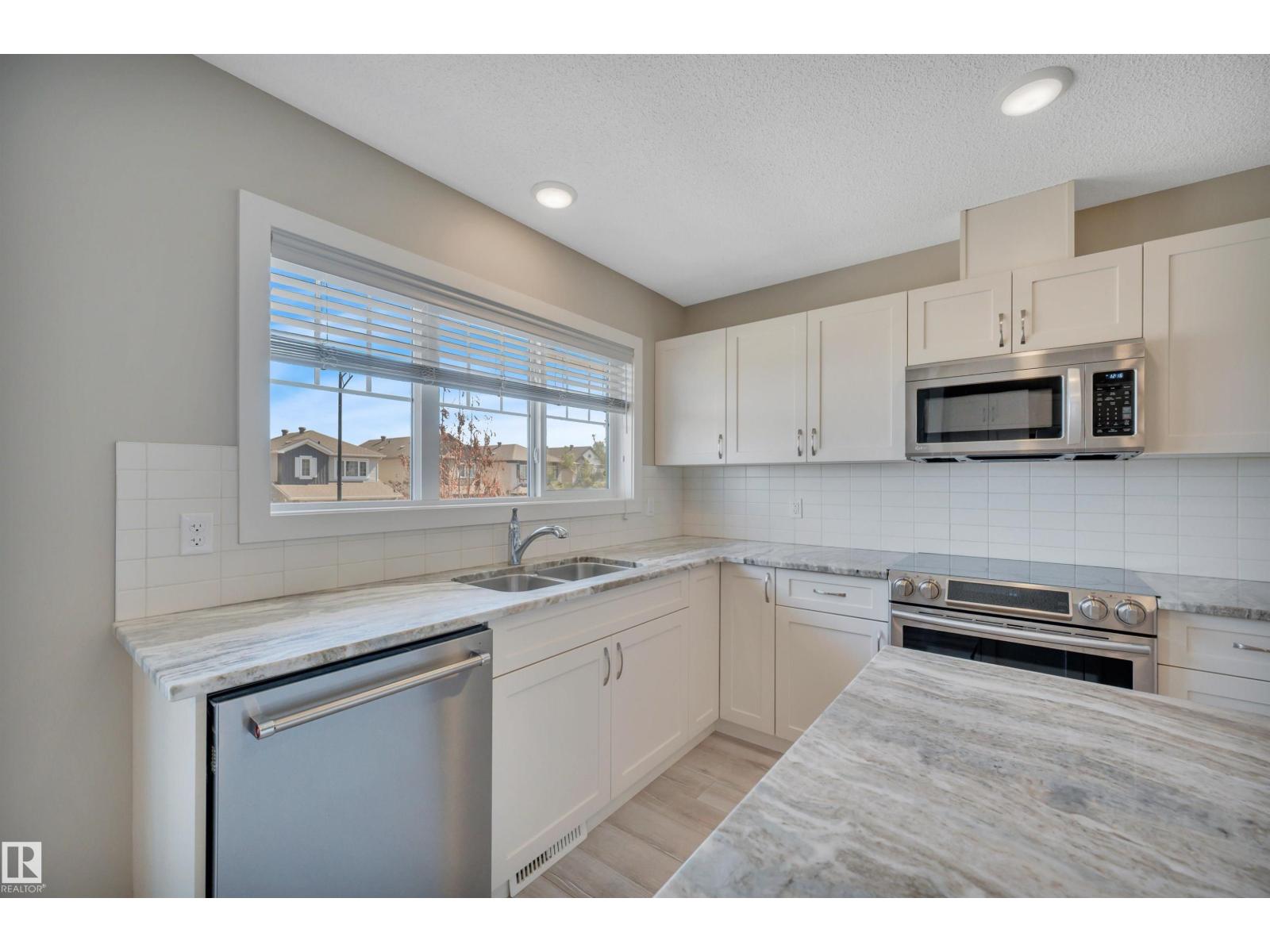 #8 1530 TAMARACK BV NW - 15