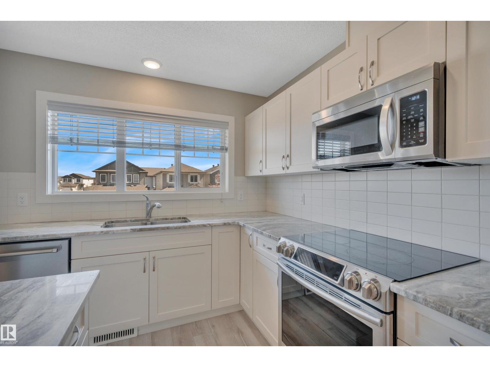 #8 1530 TAMARACK BV NW - 16
