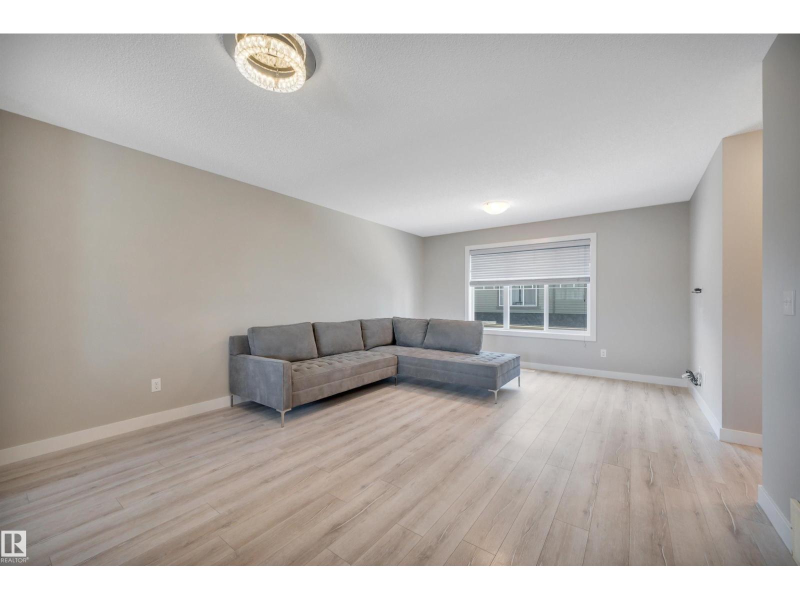 #8 1530 TAMARACK BV NW - 19