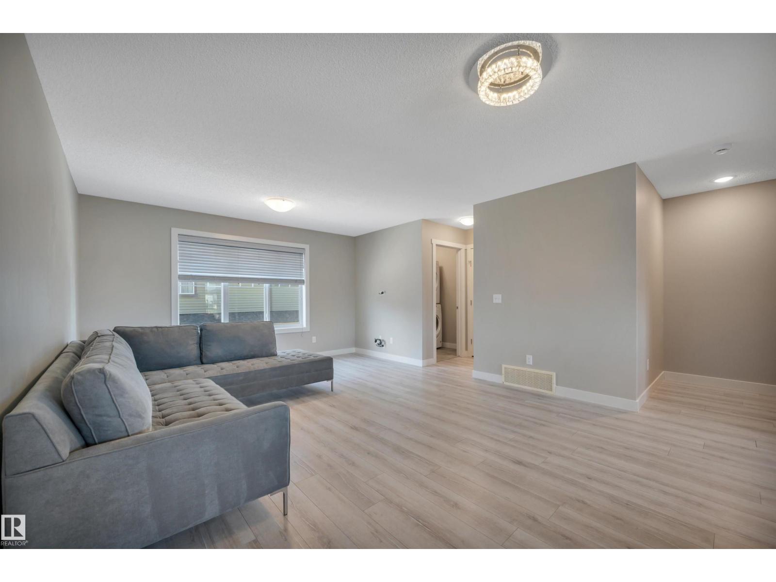 #8 1530 TAMARACK BV NW - 20
