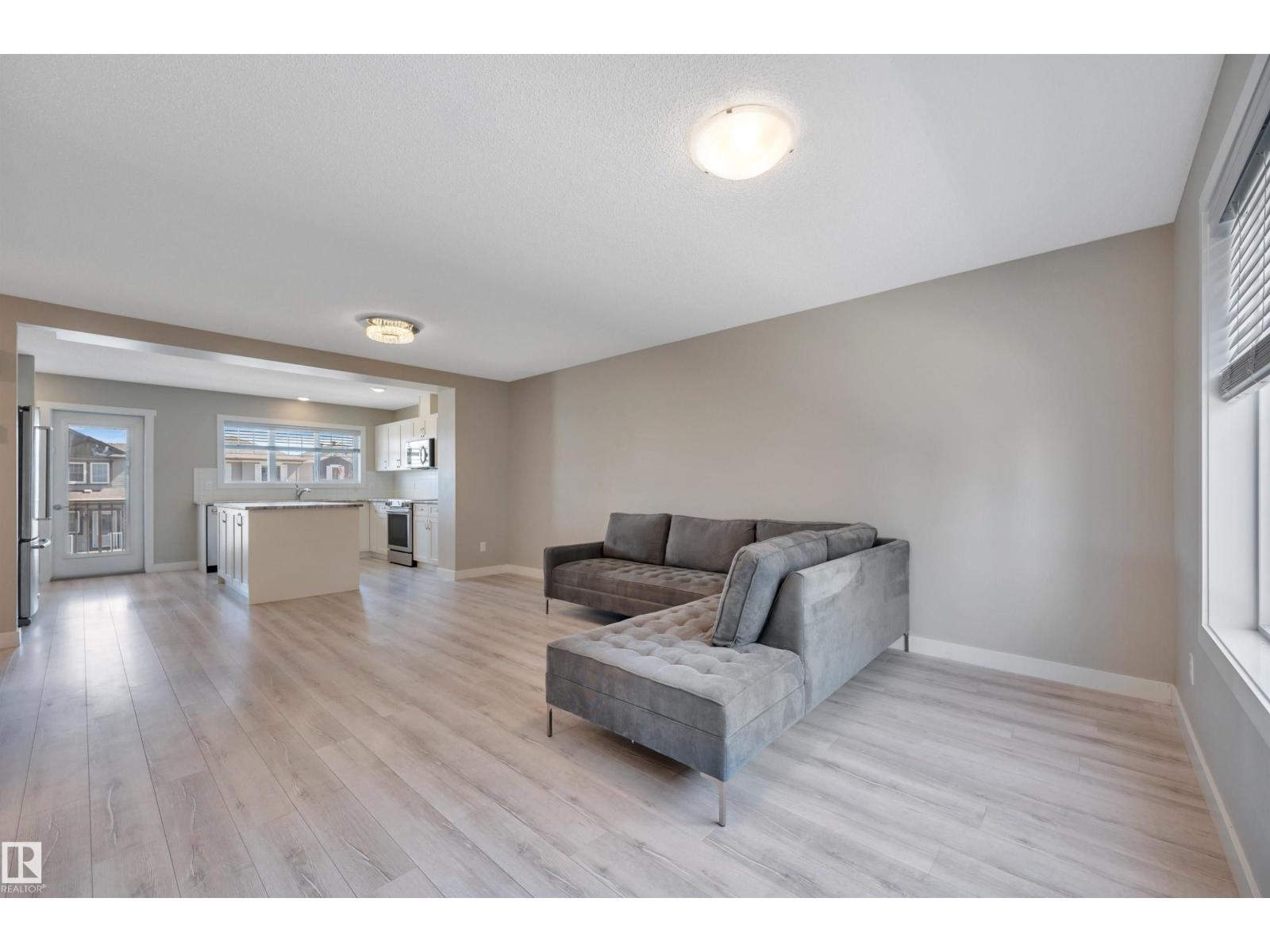 #8 1530 TAMARACK BV NW - 21
