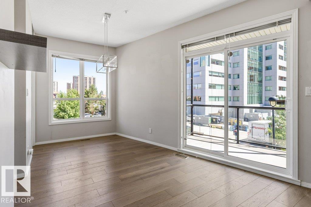#202 10033 110 ST NW - 11