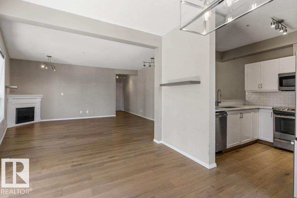 #202 10033 110 ST NW - 12