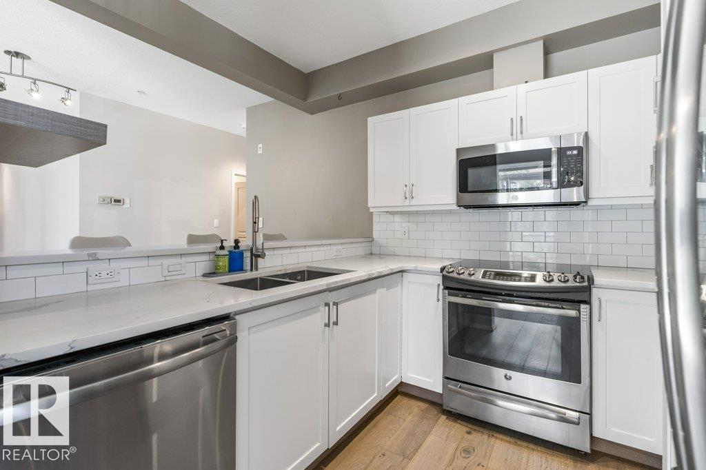 #202 10033 110 ST NW - 14
