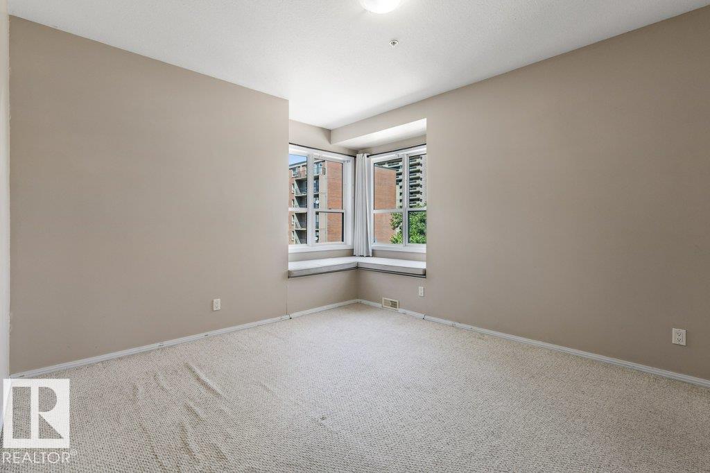 #202 10033 110 ST NW - 22