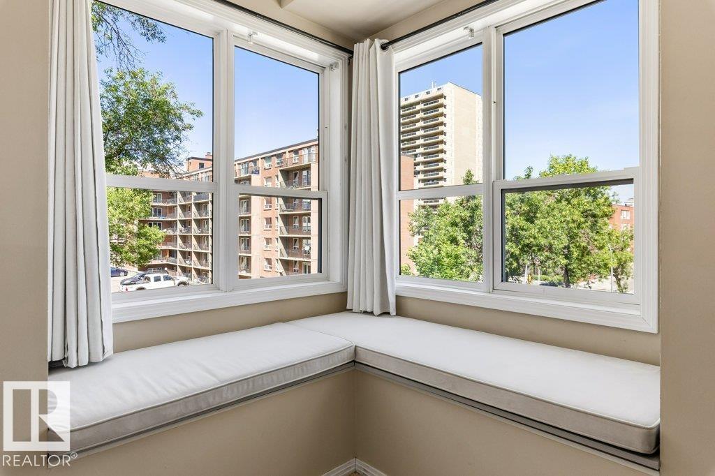 #202 10033 110 ST NW - 24