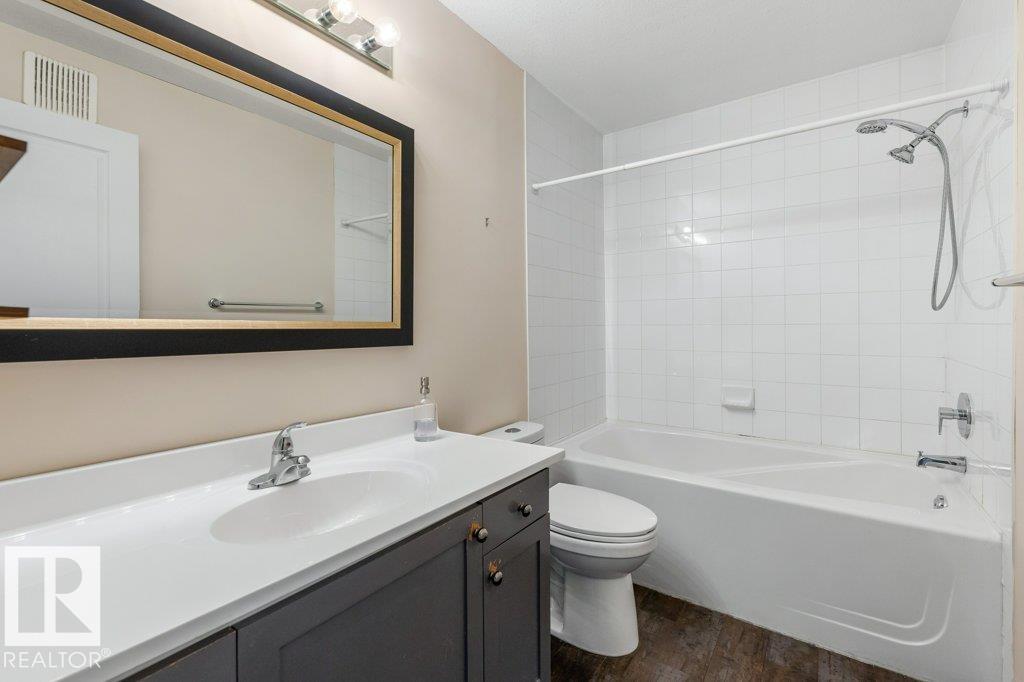 #202 10033 110 ST NW - 25