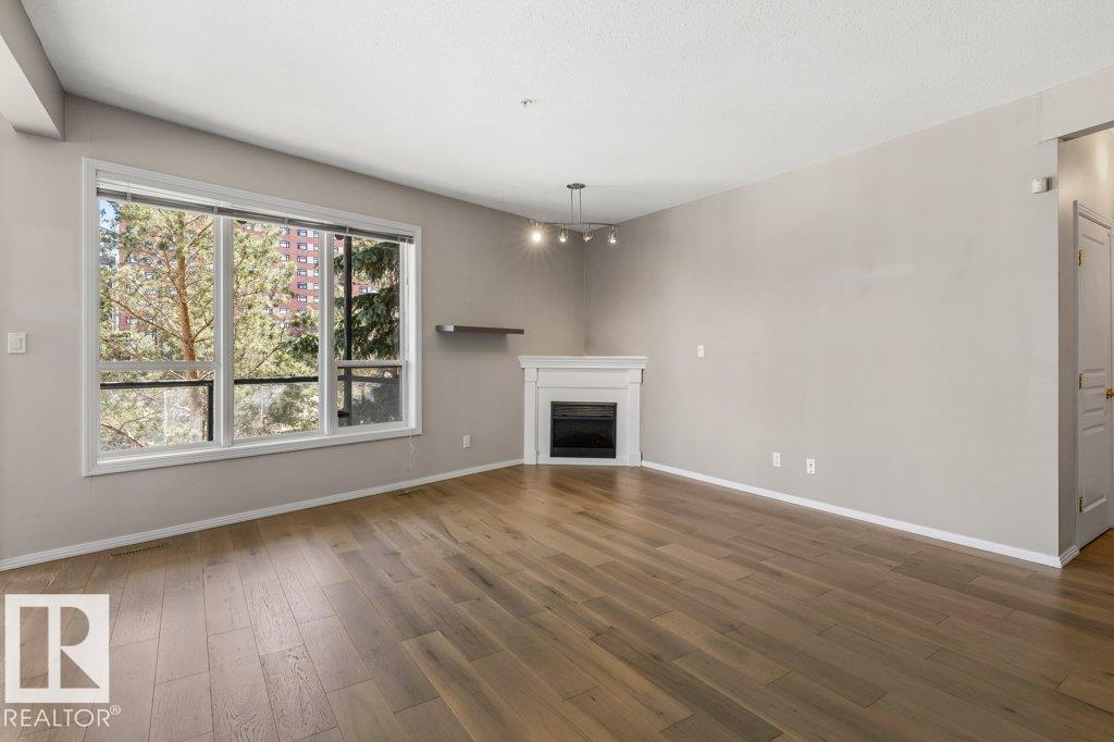 #202 10033 110 ST NW - 6