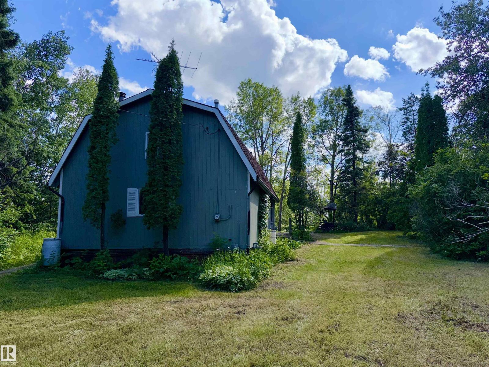 208 60118 Secondary Highway 867 - 25