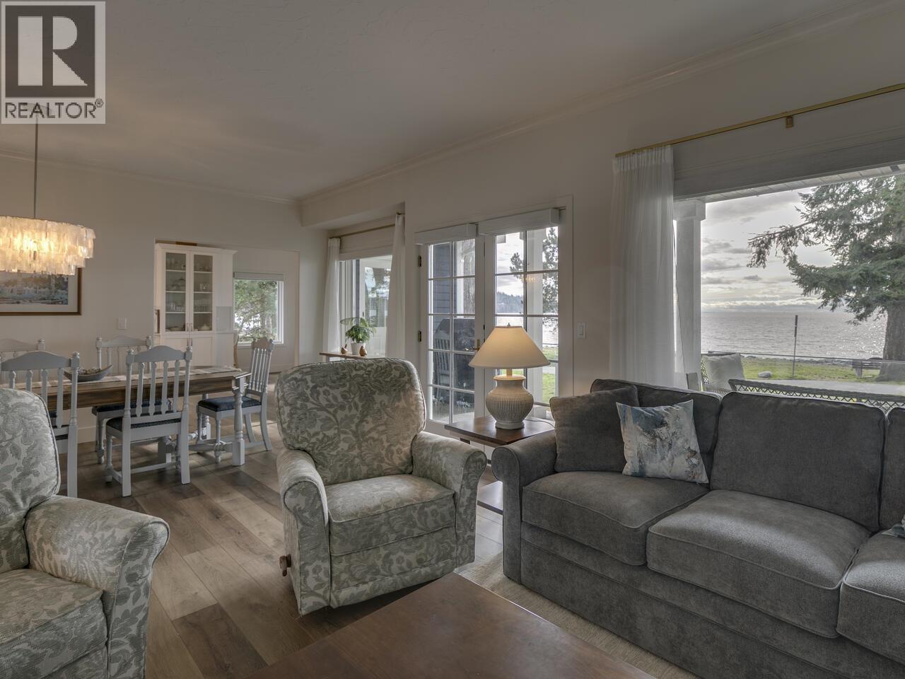 5791 WINDWARD LANE, Sechelt