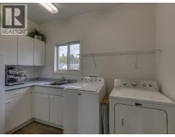 5791 Windward Lane, Sechelt, BC V0N3A0 Photo 24