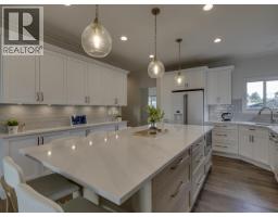 5791 Windward Lane, Sechelt, BC V0N3A0 Photo 18