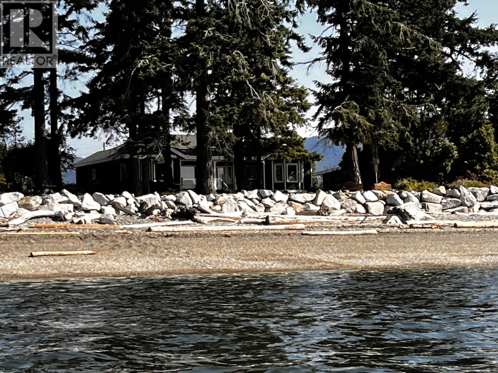 5791 WINDWARD LANE, Sechelt