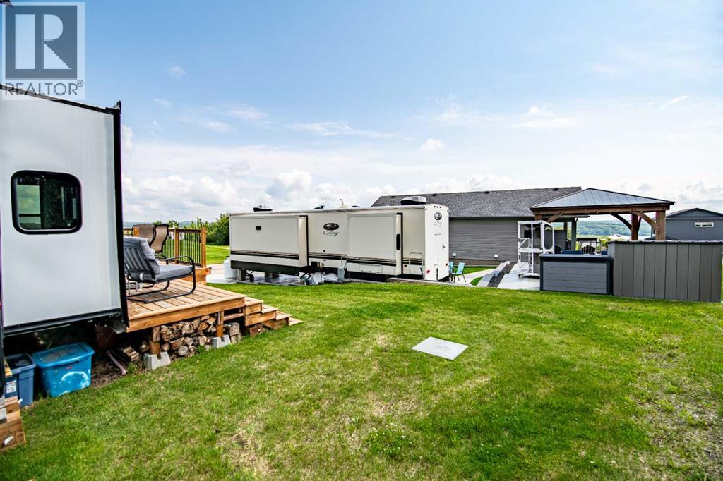 25054 South Pine Lake Road, Rural Red Deer County
