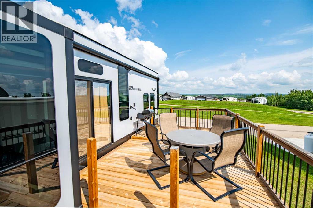 25054 South Pine Lake Road, Rural Red Deer County