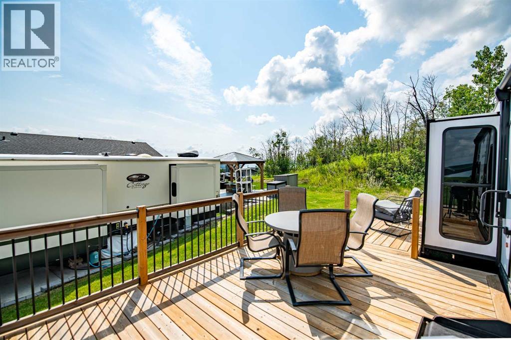 25054 South Pine Lake Road, Rural Red Deer County