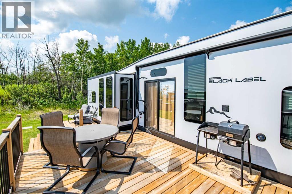 25054 South Pine Lake Road, Rural Red Deer County