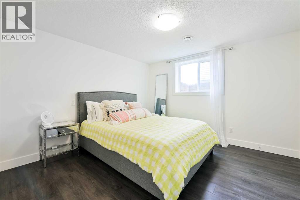 4027 19 Street NW - 22