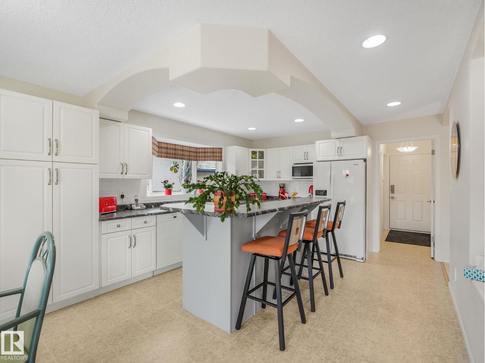 11919 28 AV NW — photo 12