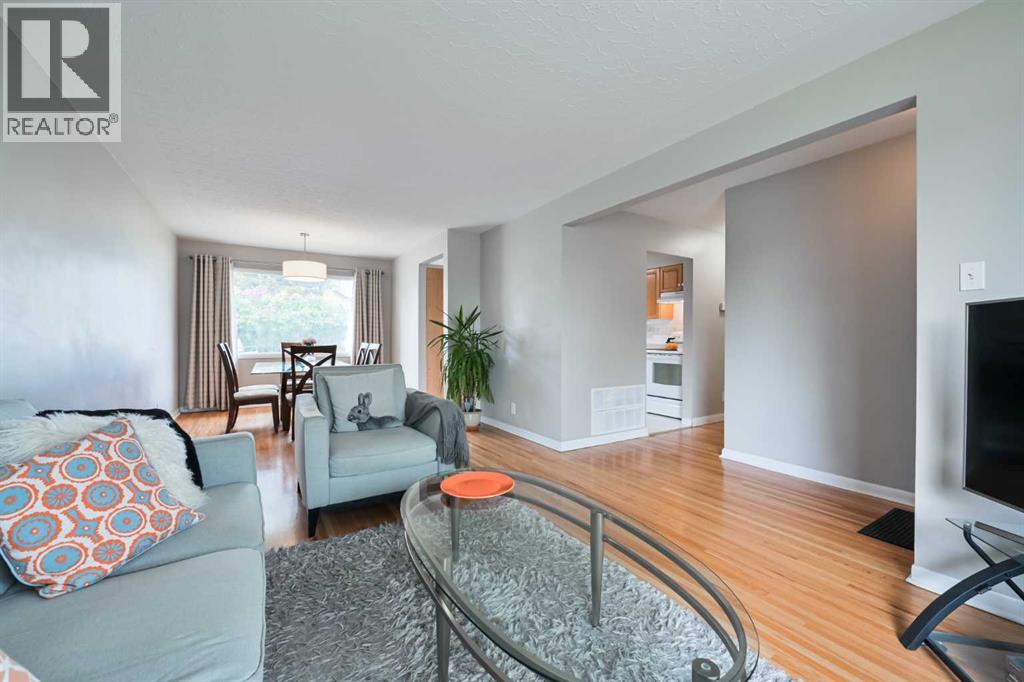 4027 19 Street NW - 4