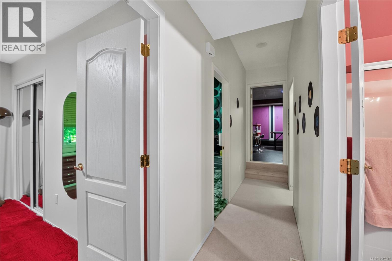 6093 Chippewa Rd - 57