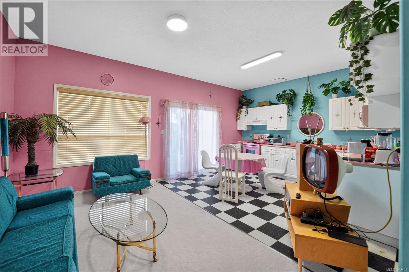 6093 Chippewa Rd - 56