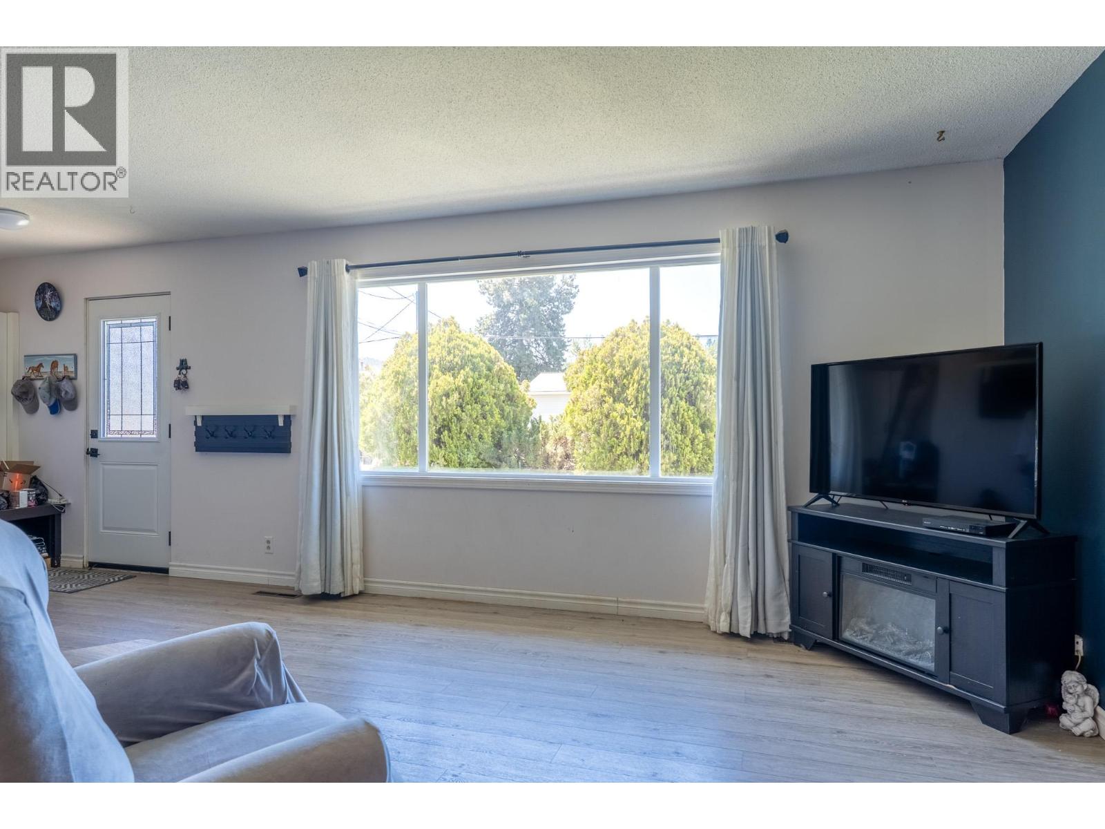 500 Mallach Road - 5