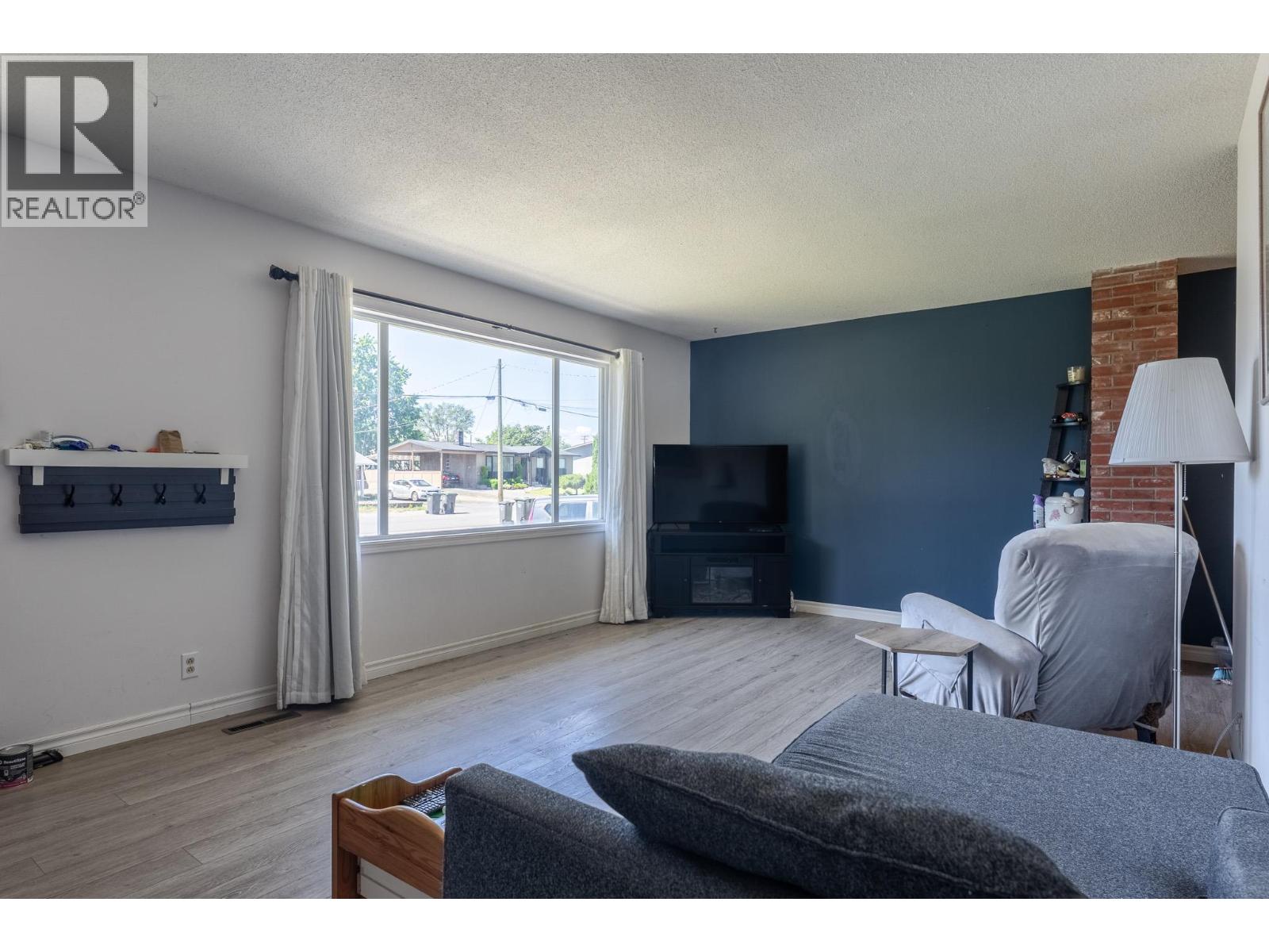 500 Mallach Road - 6