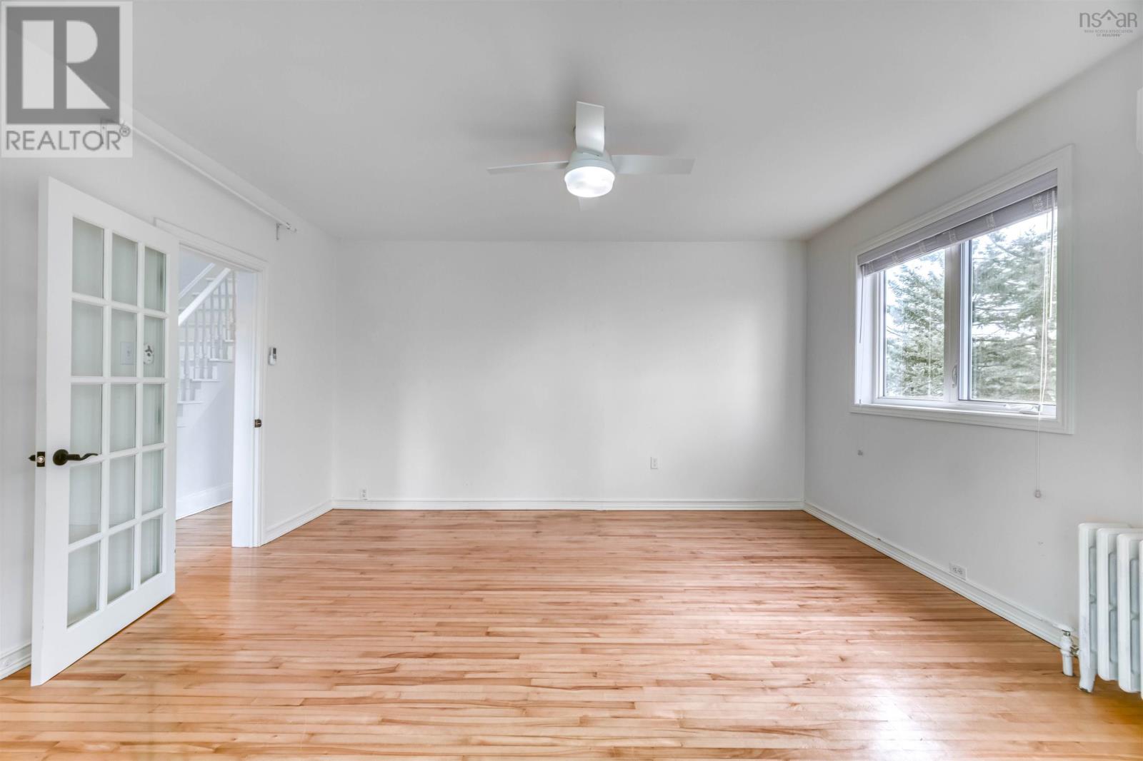 1745 Victoria Street - 13