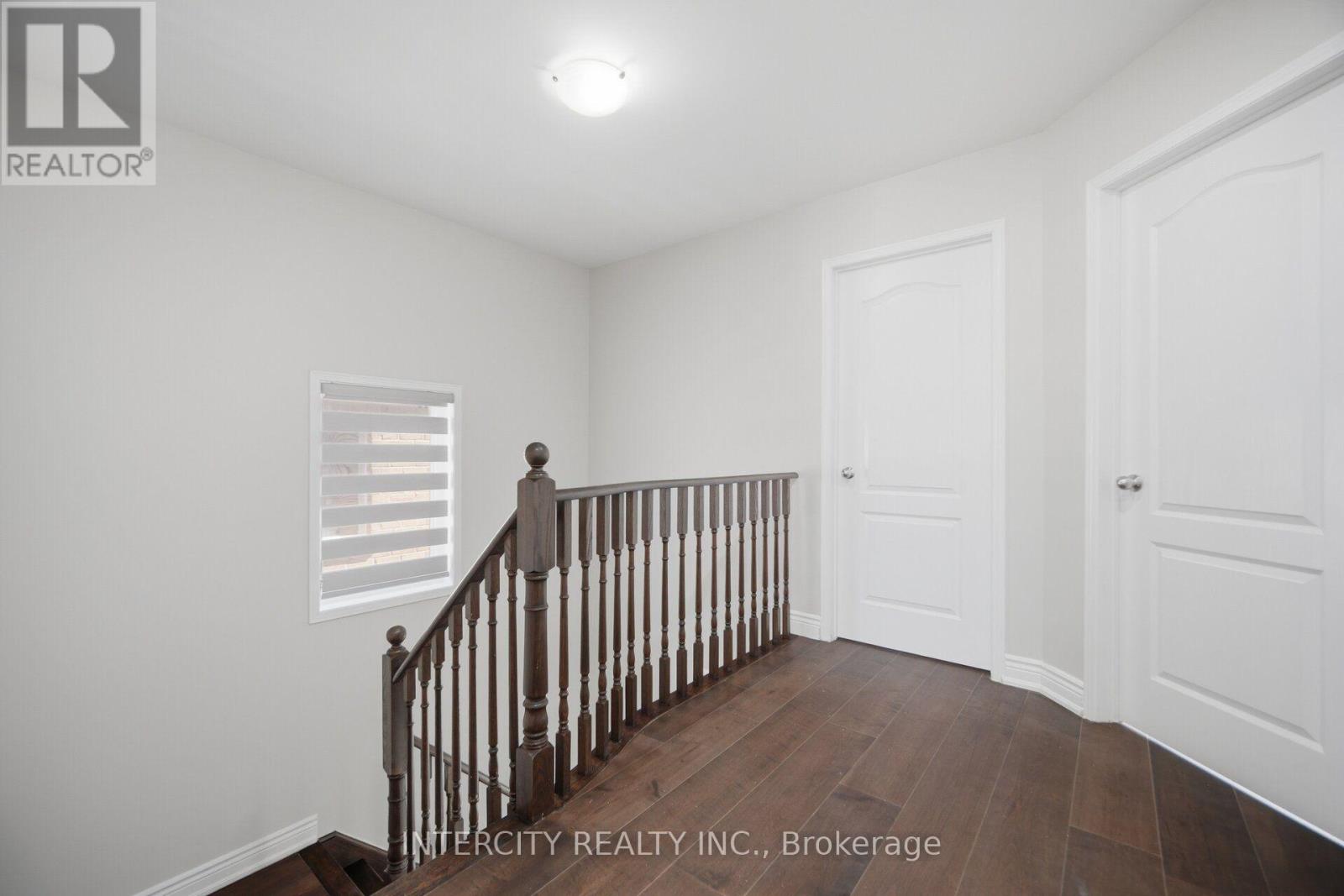55 LOFTSMOOR DRIVE - 28