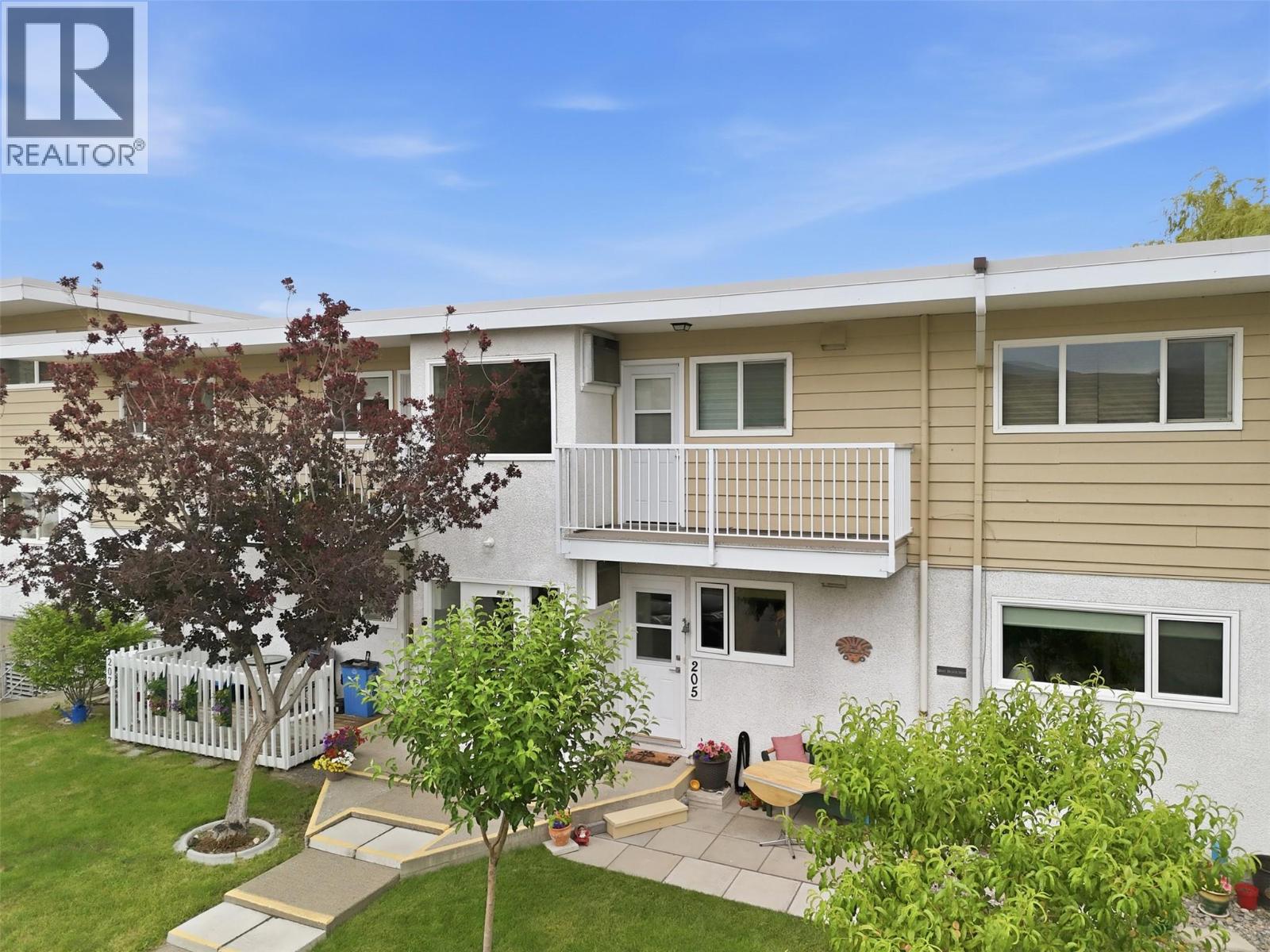 #205 825 Hill Street - 1