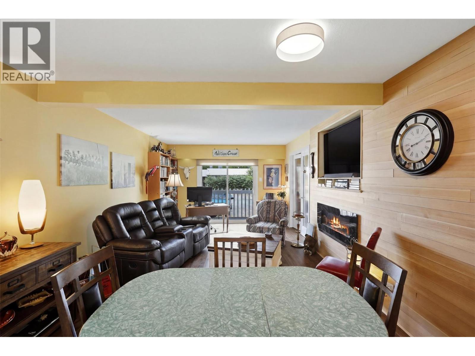 #205 825 Hill Street - 10