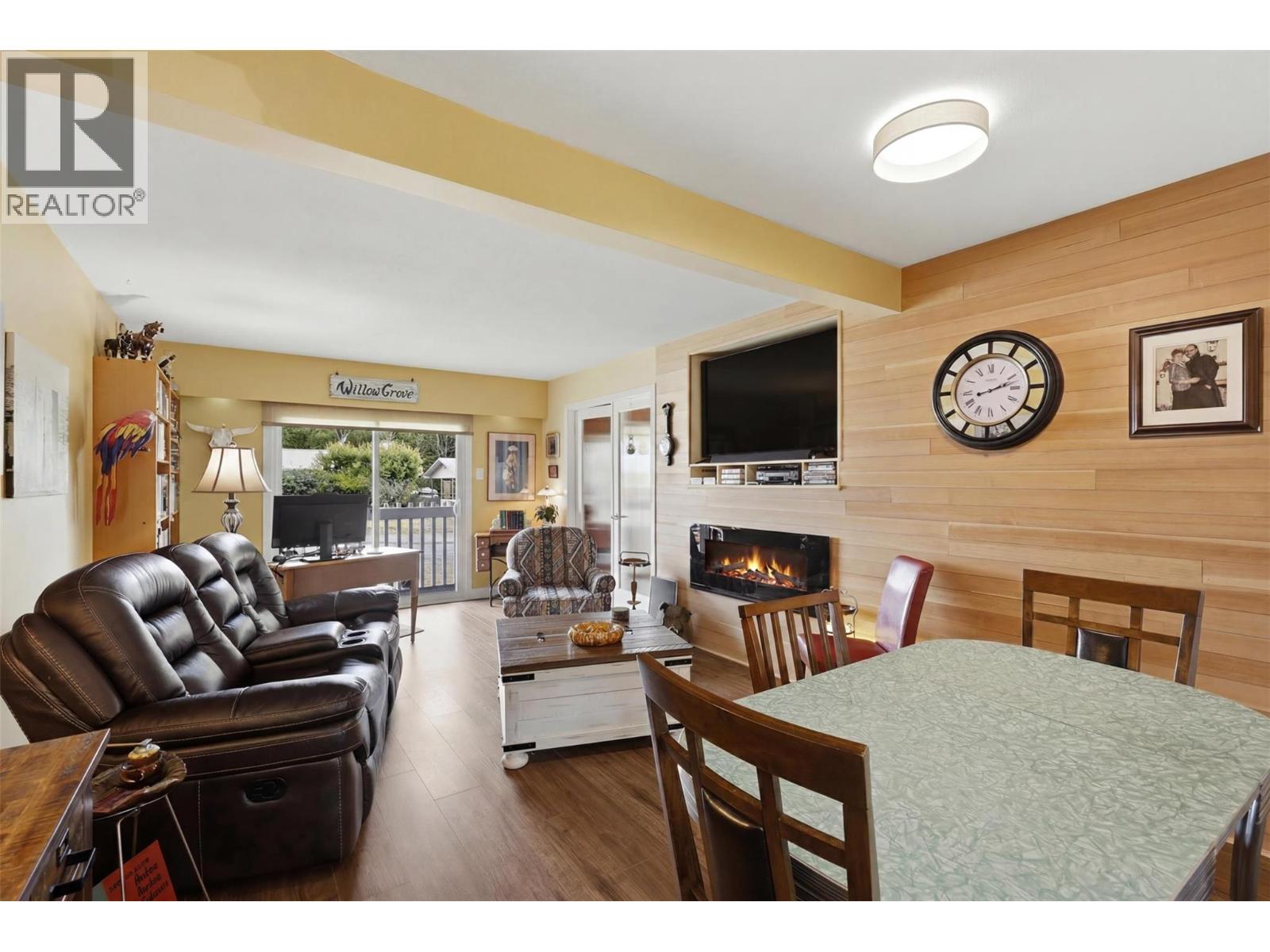 #205 825 Hill Street - 12