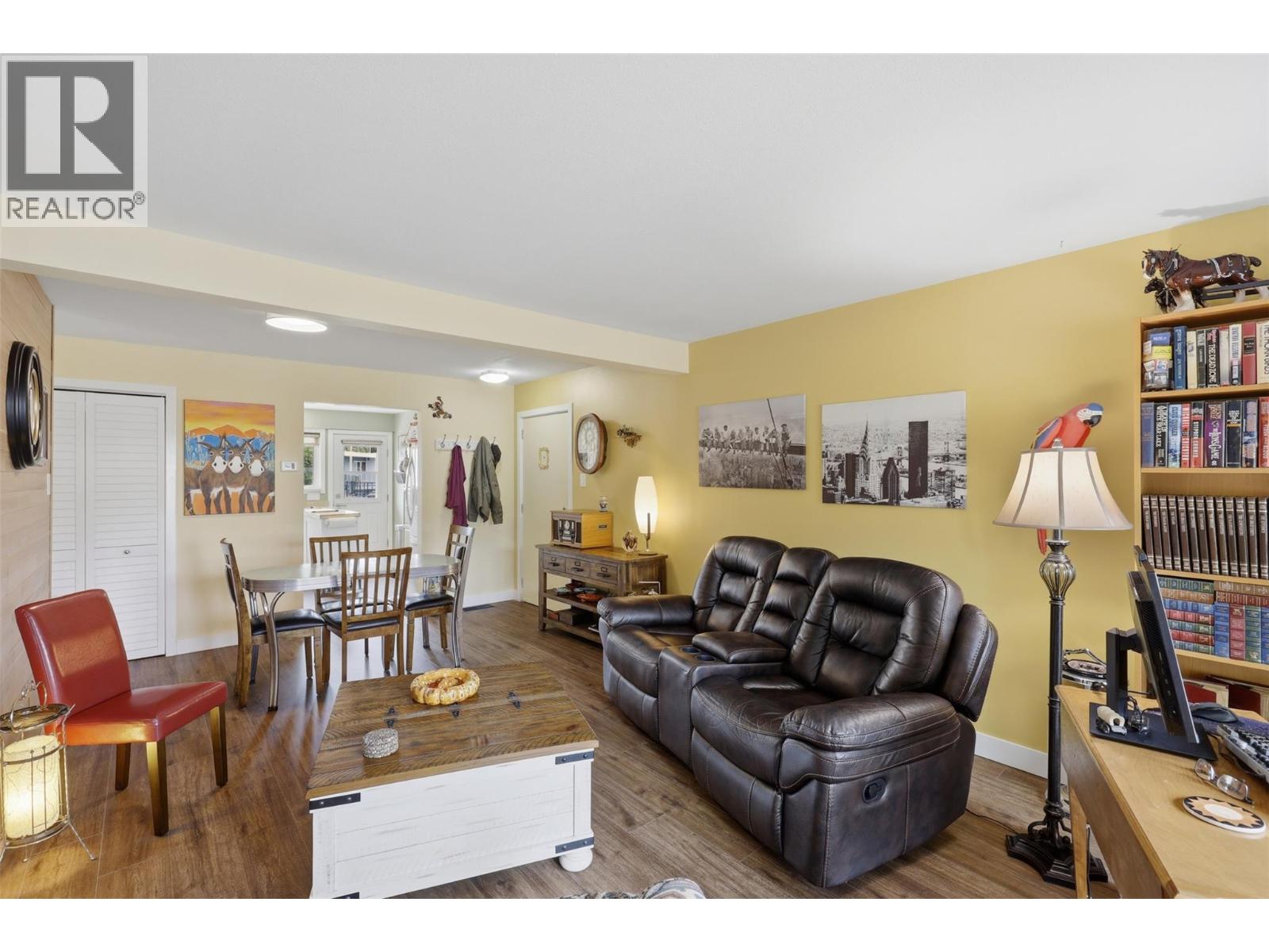 #205 825 Hill Street - 17